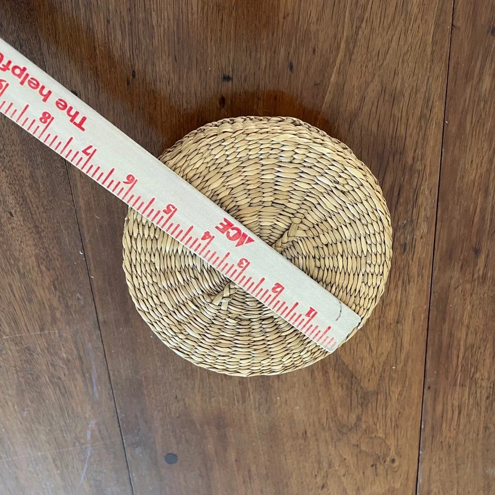 Vintage Lidded Basket‎